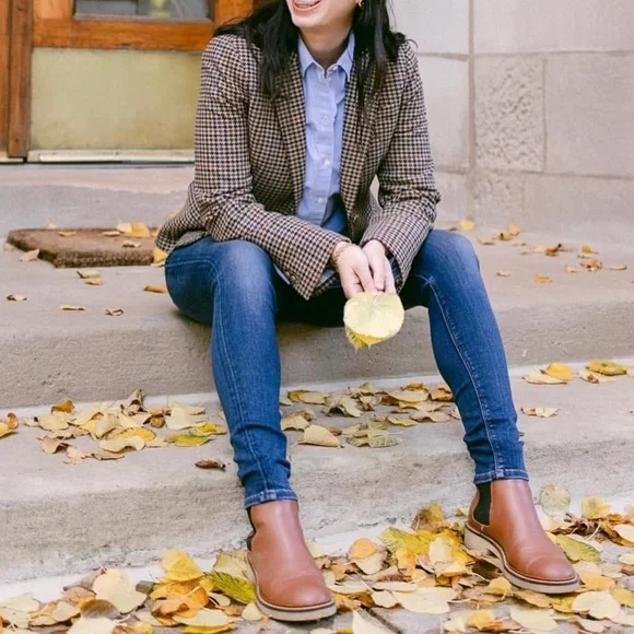 J. Crew Brown Houndstooth Tailored Blazer with Gold Buttons - Picture 3 of 9